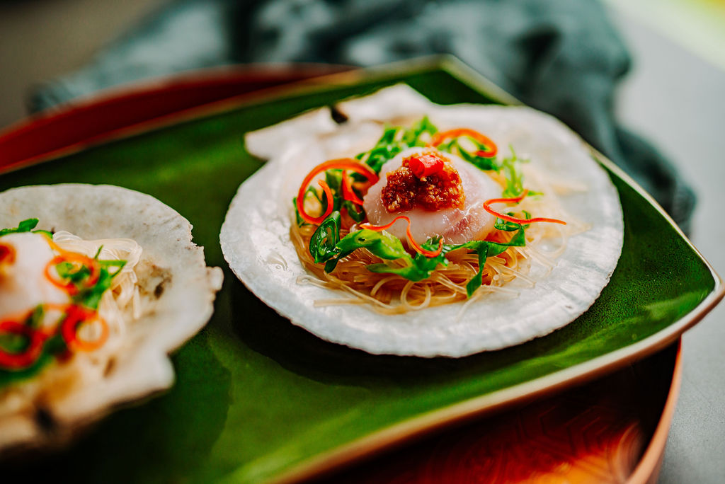 Steamed scallops with vermicelli